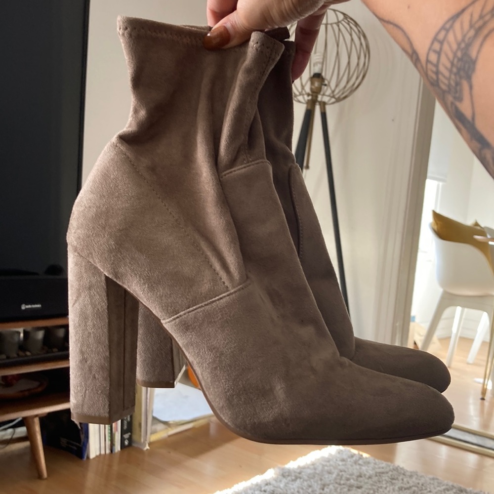 Steve Madden Zip Up Suede Boots - Size 10 M